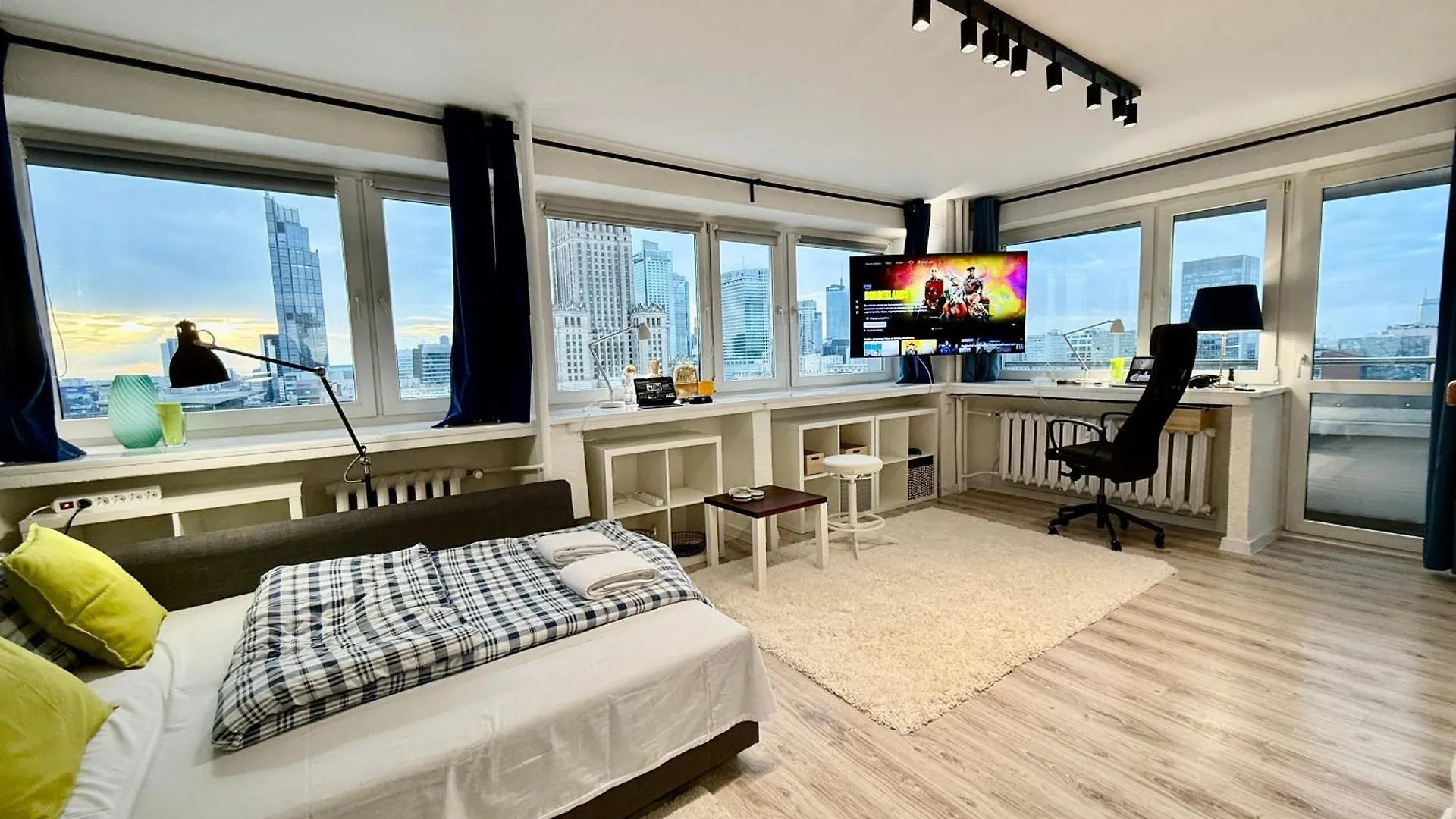 Apartamento Sawa 7 Wifi8Gbs 85'Tv 4K Netflix Varsovia Polonia