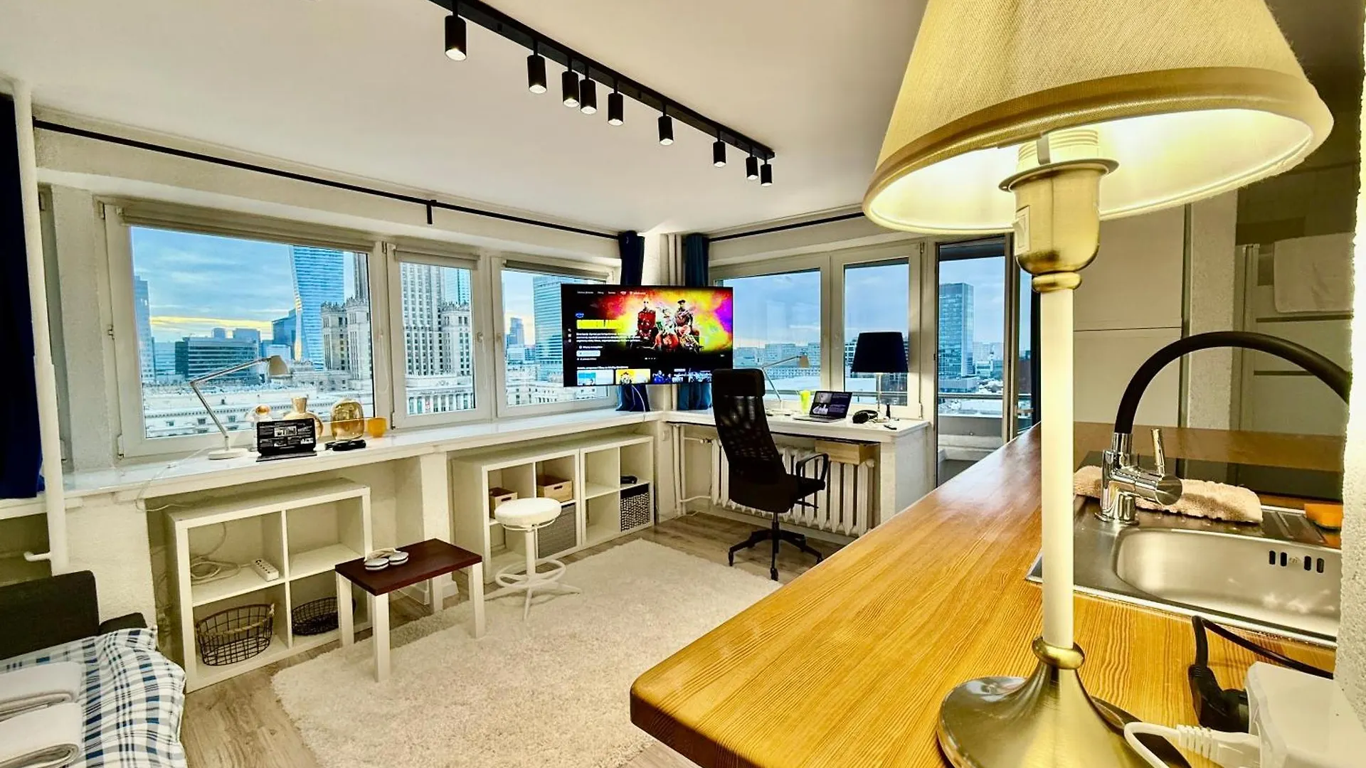 Apartamento Sawa 7 Wifi8Gbs 85'Tv 4K Netflix Varsovia