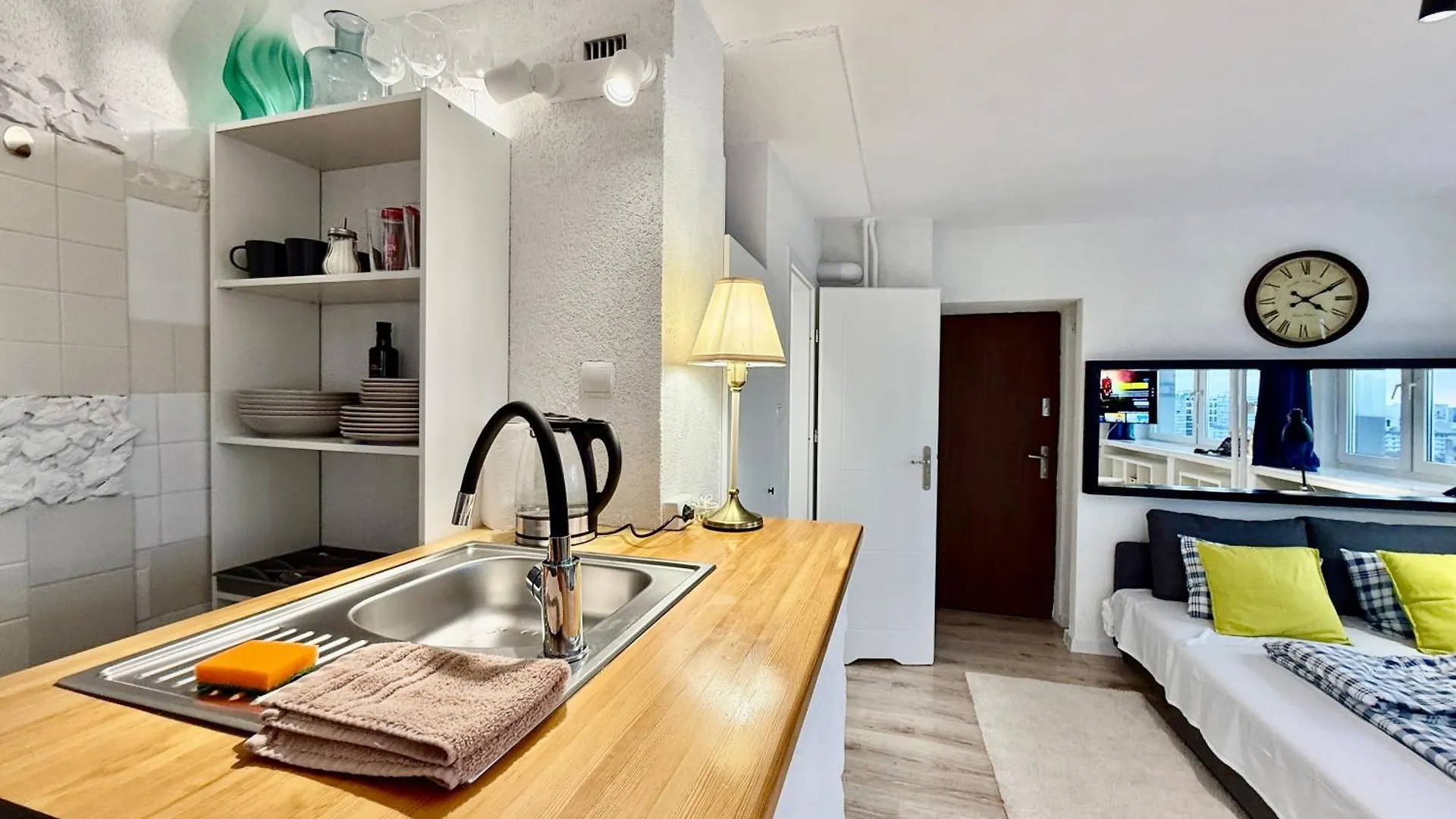 Apartamento Sawa 7 Wifi8Gbs 85'Tv 4K Netflix Varsovia Polonia